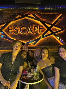   Escape Club   2